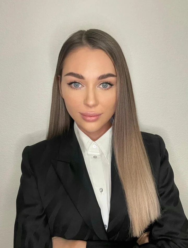 Karina Baitsur, Dolmetscherin und Übersetzerin